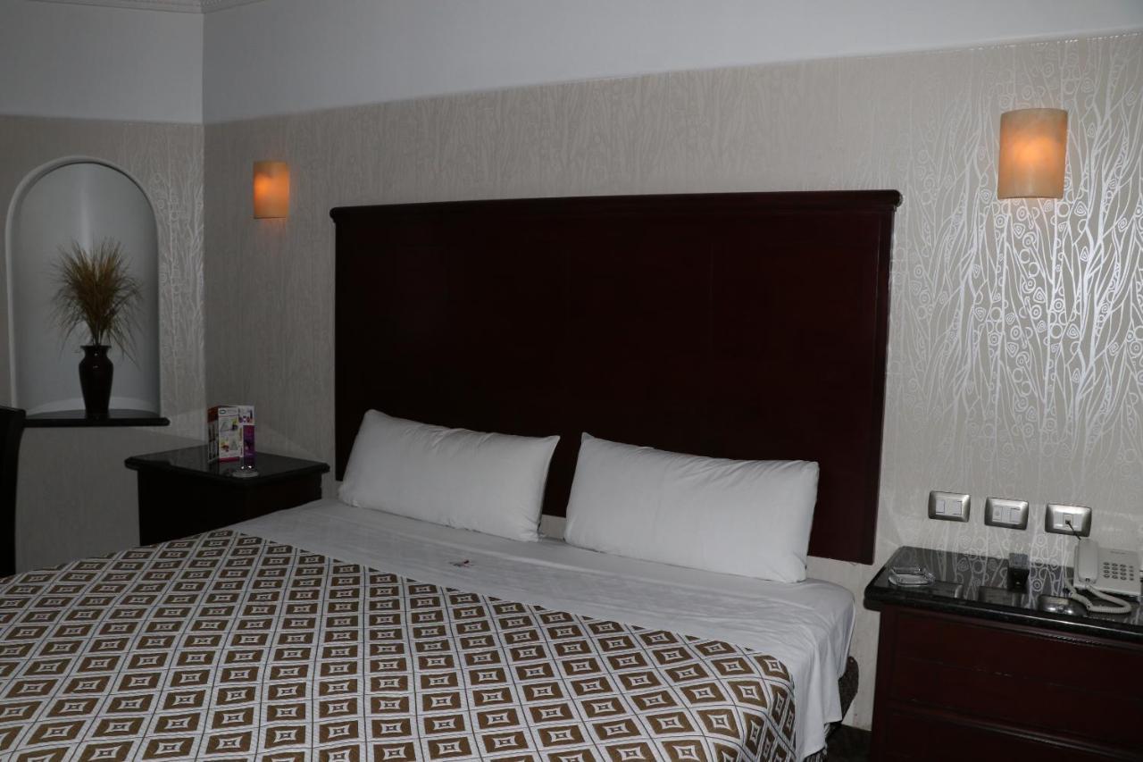 Motel Marina Marbella Tijuana Zewnętrze zdjęcie