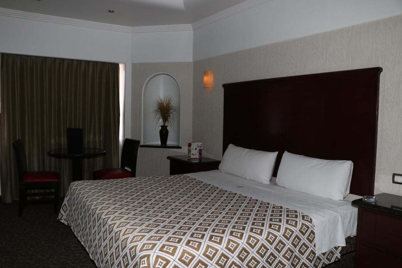 Motel Marina Marbella Tijuana Zewnętrze zdjęcie