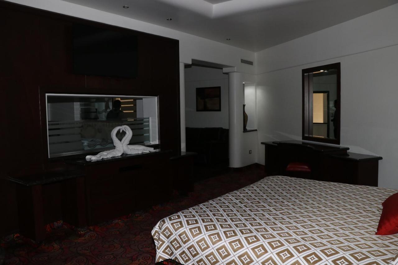 Motel Marina Marbella Tijuana Zewnętrze zdjęcie